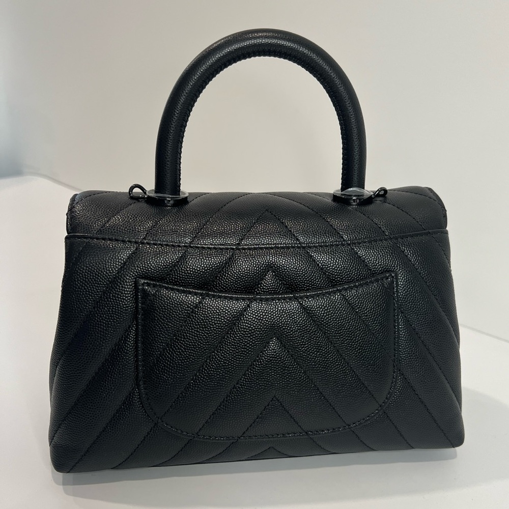 Chanel Black Chevron Coco Handle w Black Hardware - Picture 5 of 17